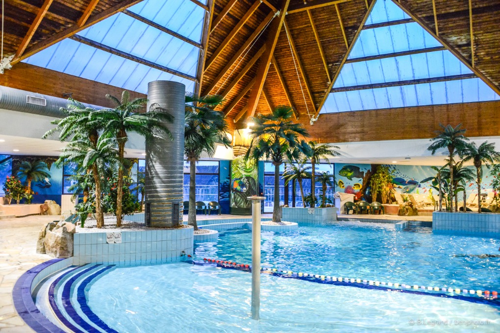 Espace aquatique intérieur de la résidence Goélia La Pommeraie à Branville en Normandie