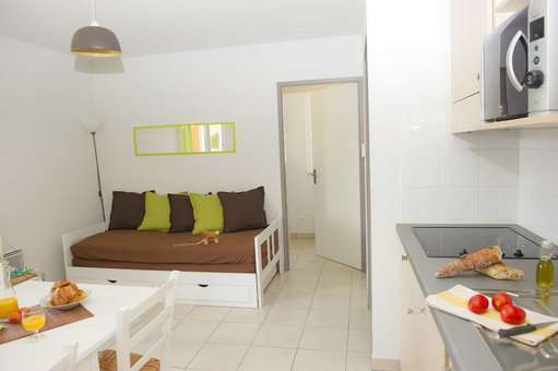 Example of the interior of an apartment at Les maisons du Golf d'Armagnac Goélia holiday complex in Eauze.