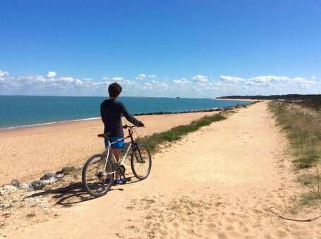 Vélo au bord de mer d'Oléron Vélo au bord de mer d'Oléron