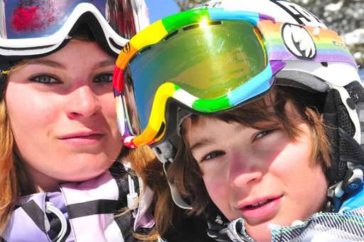 Ski sur les pistes en famille à Font-Romeu