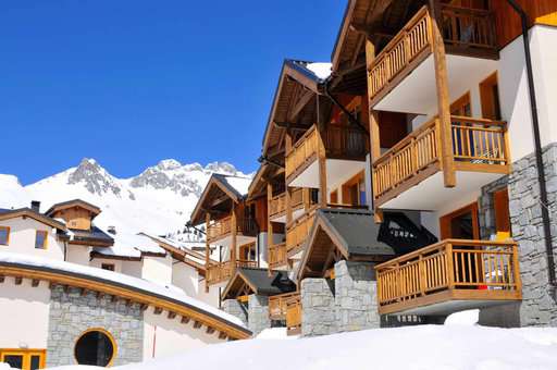 Extérieur de la résidence de vacances Goélia Les 4 Vallées à St François Longchamp