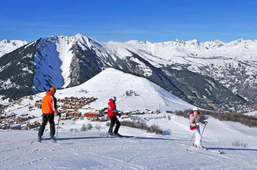 Albiez-Montrond, dans les Alpes du Nord Albiez-Montrond, dans les Alpes du Nord