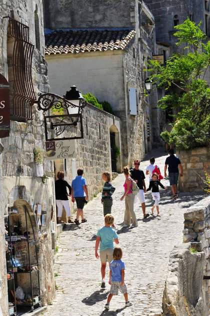 Visite dans les ruelles des Baux de Provence à proximité de Mouriès Visite dans les ruelles des Baux de Provence à proximité de Mouriès