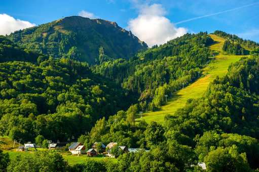Paysages autour de la station de St Colomban les Sybelles dans les Alpes du Nord Paysages autour de la station de St Colomban les Sybelles dans les Alpes du Nord