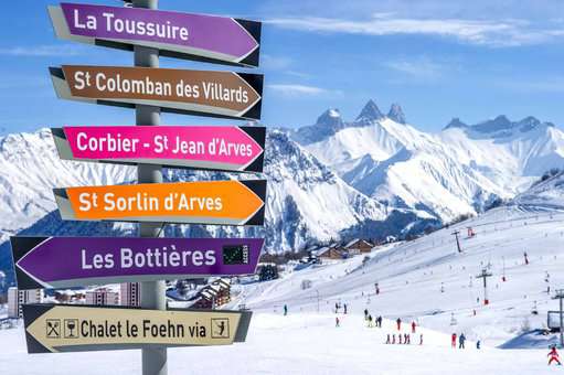 Pistes de la station de ski de St Colomban Les Sybelles dans les Alpes