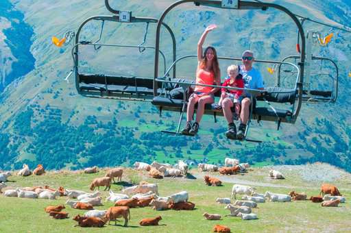 Télésiège et paysages magnifiques près de la résidence Télésiège et paysages magnifiques près de la résidence