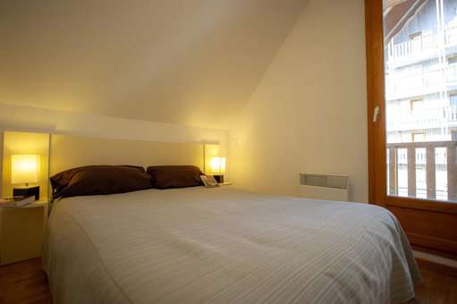 Exemple de chambre de la résidence de vacances Goélia Les Chalets de Super-Besse à Super-Besse
