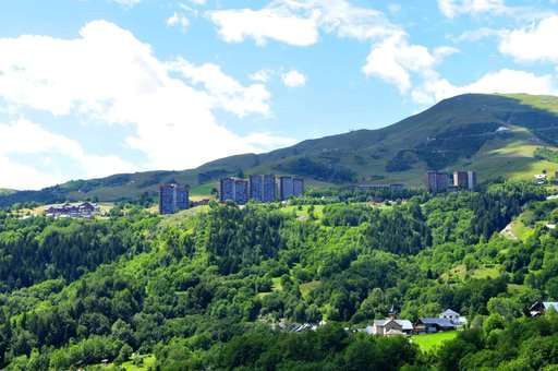 Paysage et station du Corbier dans les Alpes Paysage et station du Corbier dans les Alpes