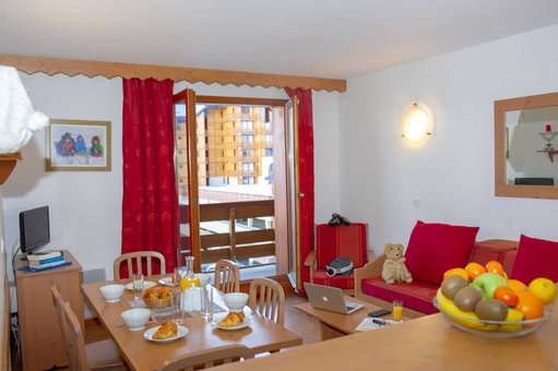 Example of a living room at Les Balcons du Soleil holiday residence in Les Deux Alpes