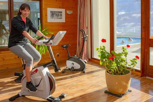 Salle de fitness de la résidence de vacances Goélia Les Terrasses du Corbier au Corbier en hiver