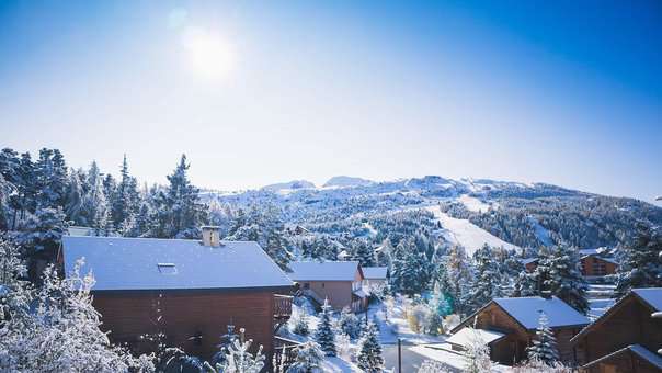 Station de de ski de La Joue du Loup dans les Alpes du Sud