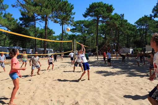 Beach Volley dans le Camping Club La Côte d'Argent à Hourtin