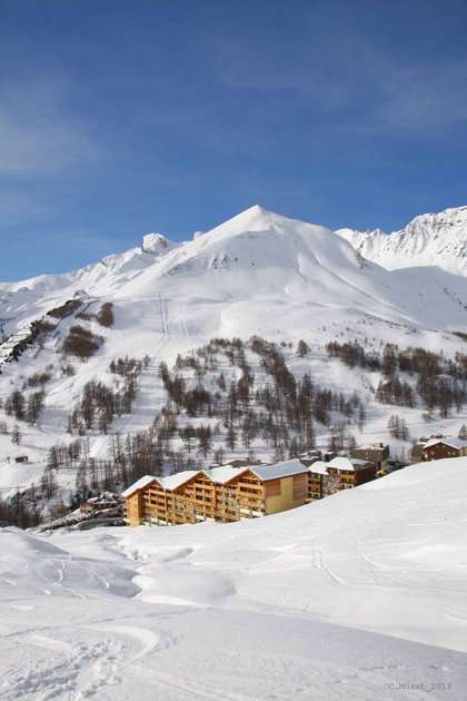 Résidence de vacances Les Cimes du Val d'Allos aux pieds des pistes de ski de la station des Foux d'Allos