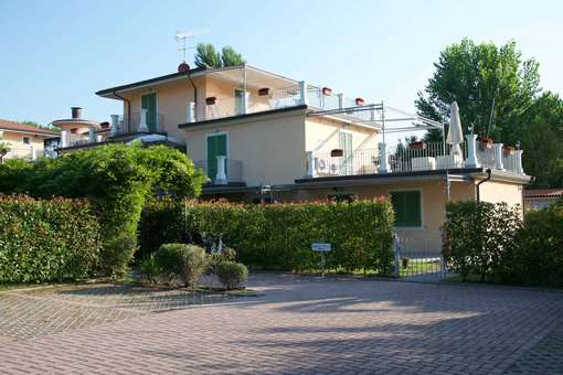 La résidence de vacances La Pergola à Marina di Massa, en Toscane, en Italie