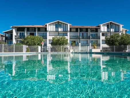 Piscine extérieure de la résidence de vacances Ilbarritz à Bidart