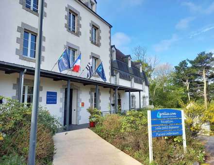 Reception of the residence Goélia le Domaine de Pont-Aven in Pont-Aven in Brittany