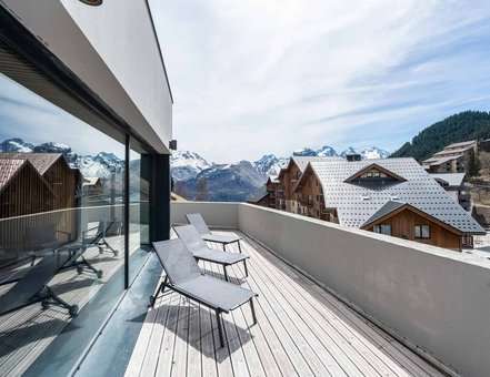 Piscine intérieure de la résidence de vacances les Ecrins d'Auris à Auris-en-Oisans en Isère