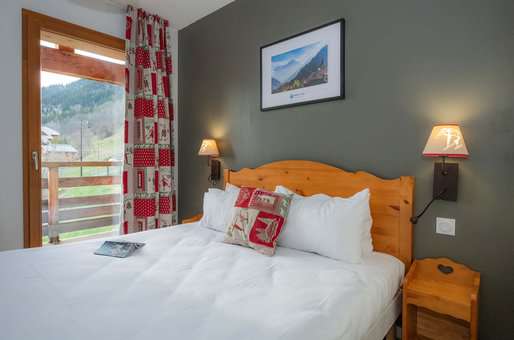 Example of a double room at the Goélia Le Crystal holiday residence in Vaujany