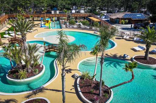 Espace aquatique du Camping Club Les Côtes d'Argent à Hourtin plage