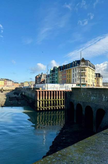 Location of the Goélia Le Phare holiday residence in Le Tréport, on the port