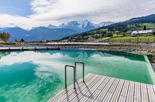 The Combloux biotope lake near the Chalets des pistes holiday residence in Combloux - photo credit: Marine Marin The Combloux biotope lake near the Chalets des pistes holiday residence in Combloux - photo credit: Marine Marin