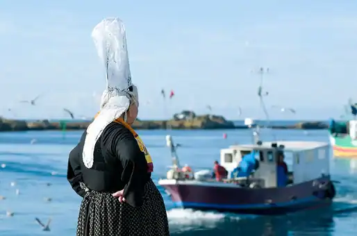 Traditionnal Bigouden costume