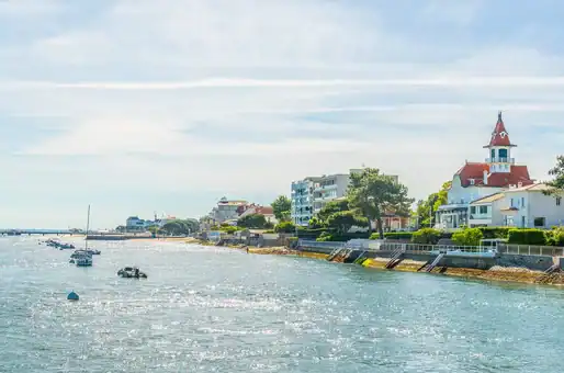 The landscape seen from the coast of Arcachon basin near the Goélia residence Arès/Bassin d''Arcachon