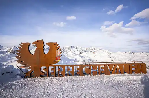 Domaine skiable de Serre-Chevalier Briançon ©OT Serre-chevalier vallée de Briançon