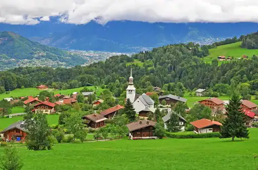 Example of a village in Haute-Savoie near Morillon