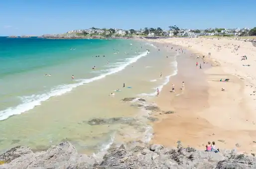 Longchamp Beach, right next to the Goélia Kermaël holiday residence in St Briac sur Mer