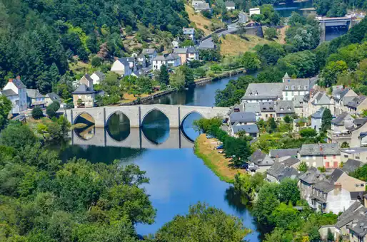 Pont a Entraygues-sur-Truyere-© V. Prudhomme - Tourisme Aveyron 