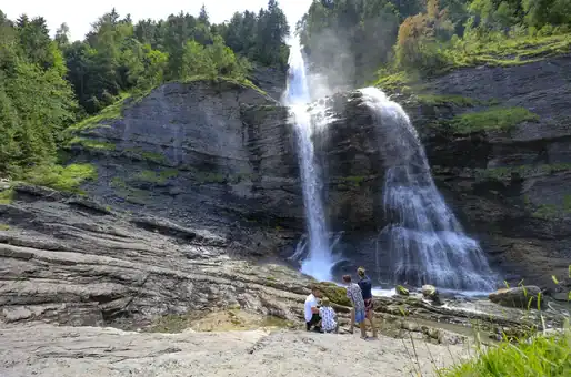 Waterfall near Morillon ©Monica Dalmasso _ Morillon Tourist Office