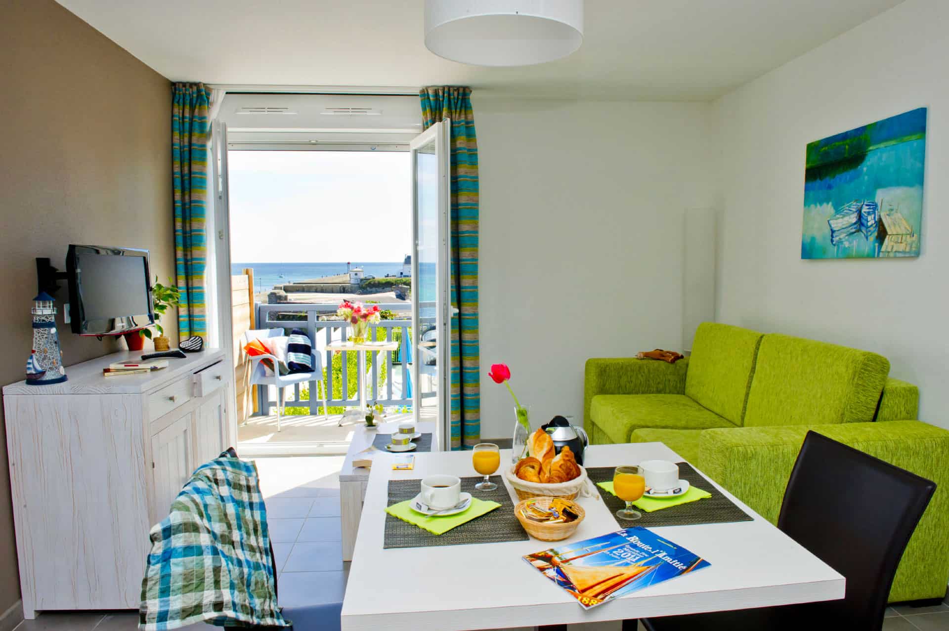 Exemple de salon d'un appartement de la résidence de vacances Goélia An Douar à Audierne Exemple de salon d'un appartement de la résidence de vacances Goélia An Douar à Audierne