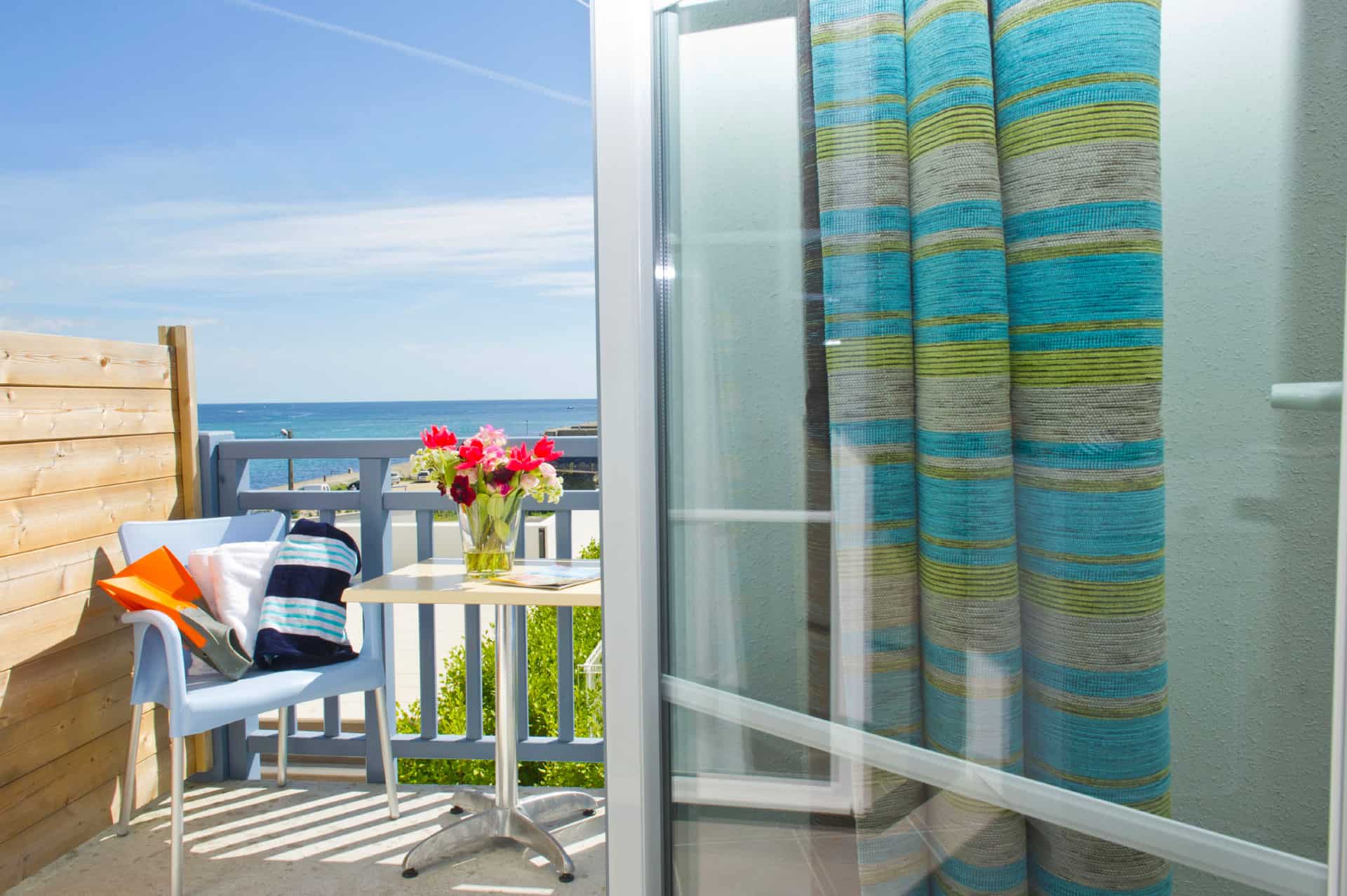 Vue sur la mer dans un appartement de la résidence de vacances Goélia An Douar à Audierne Vue sur la mer dans un appartement de la résidence de vacances Goélia An Douar à Audierne