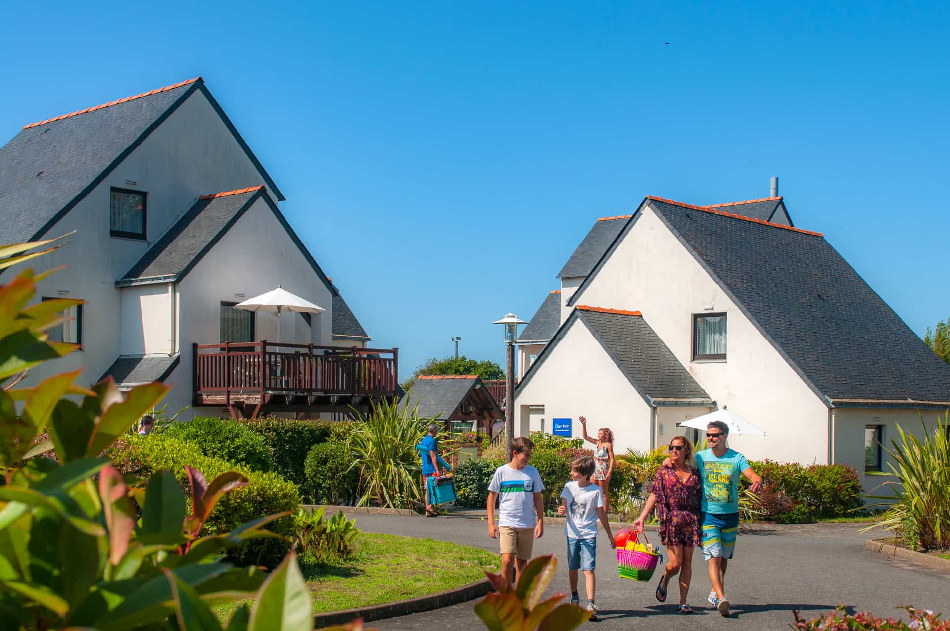 Extérieur du Village Club de vacances Goélia Les Voiles Blanches à Batz-sur-Mer Extérieur du Village Club de vacances Goélia Les Voiles Blanches à Batz-sur-Mer