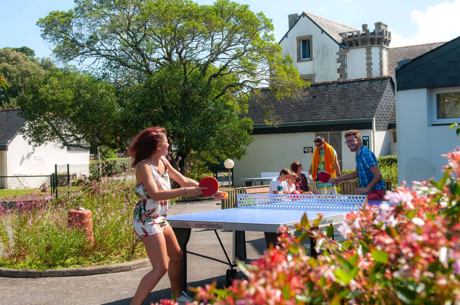 Tennis de table au Village Club de vacances Goélia Les Voiles Blanches à Batz-sur-Mer Tennis de table au Village Club de vacances Goélia Les Voiles Blanches à Batz-sur-Mer