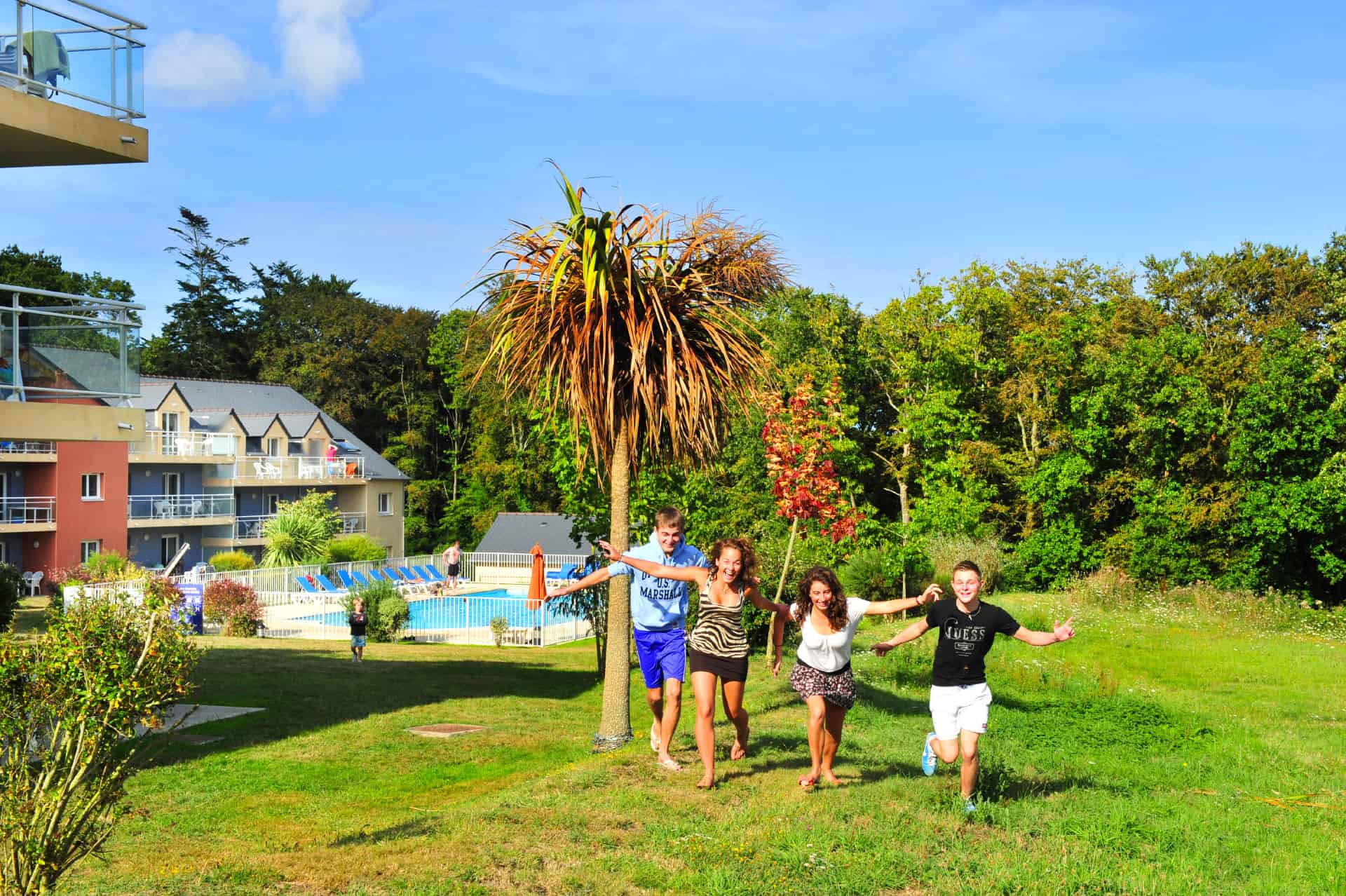 Espace vert de la résidence de vacances Goélia Résidence du Golf à Carantec Espace vert de la résidence de vacances Goélia Résidence du Golf à Carantec