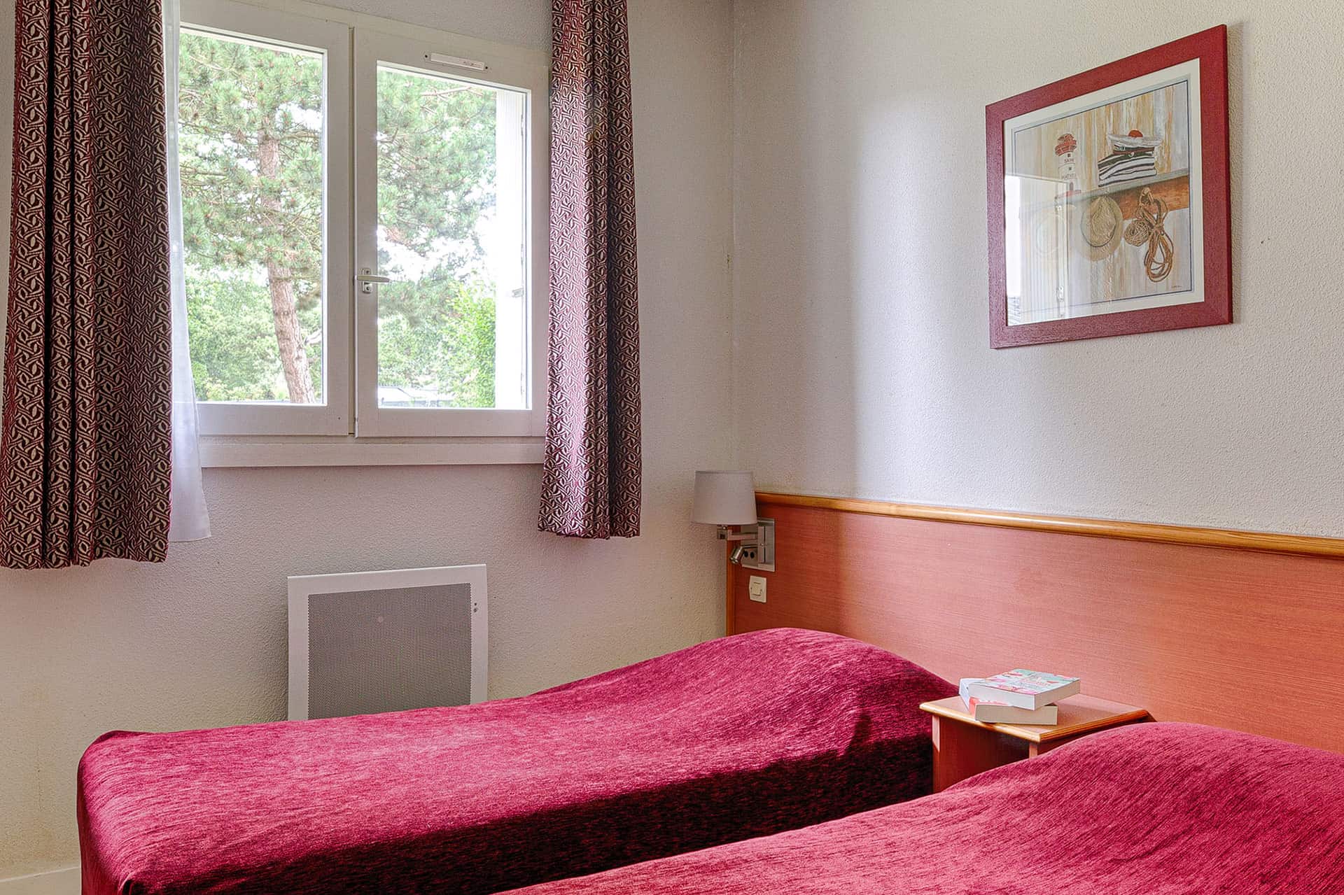 Exemple de chambre au sein de la résidence de vacances Goélia green Panorama à Cabourg en Normandie Exemple de chambre au sein de la résidence de vacances Goélia green Panorama à Cabourg en Normandie