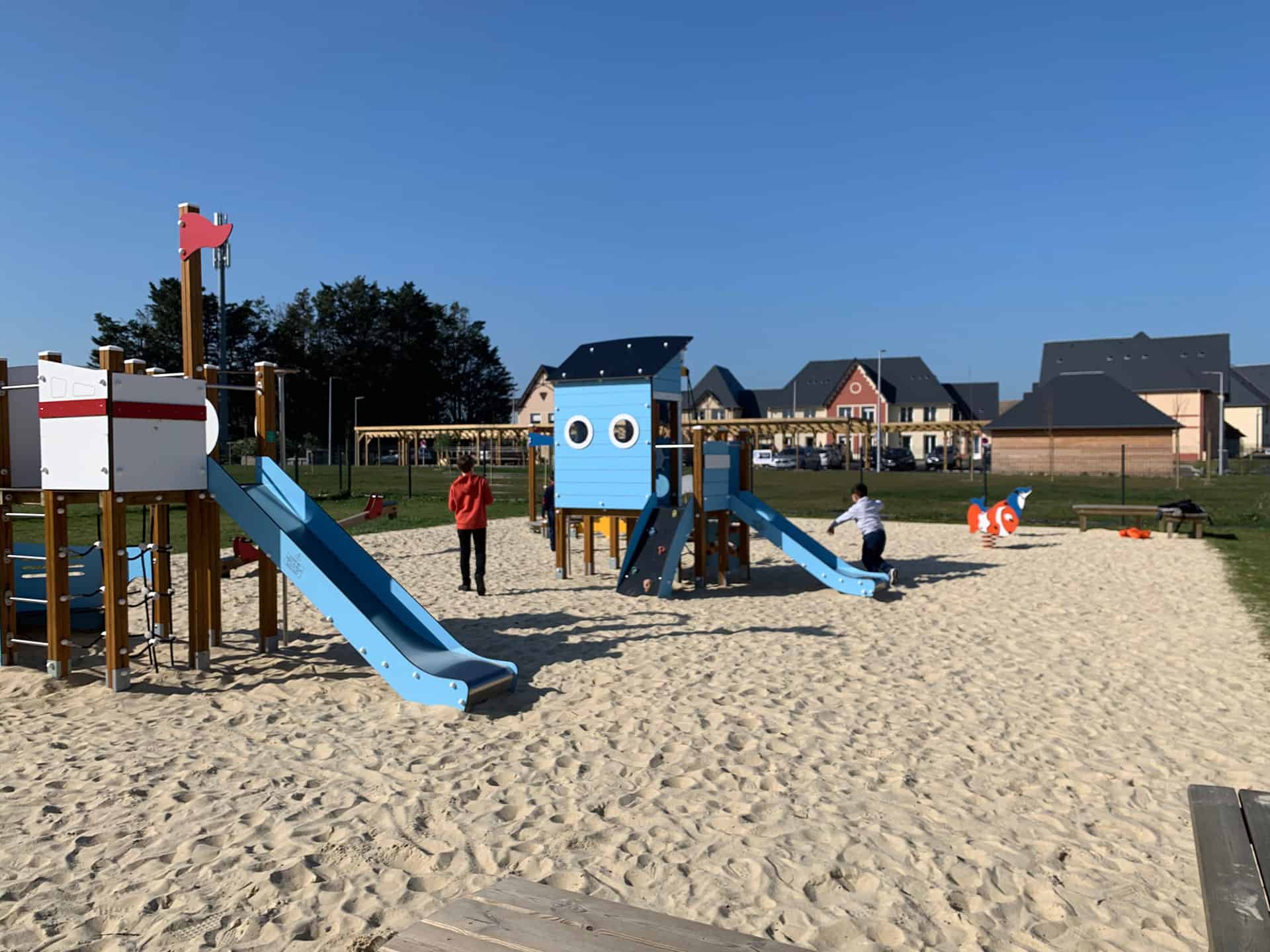 Aire de jeux à proximité de la résidence Goélia Le Victoria à Blonville-Sur-Mer en Normandie Aire de jeux à proximité de la résidence Goélia Le Victoria à Blonville-Sur-Mer en Normandie