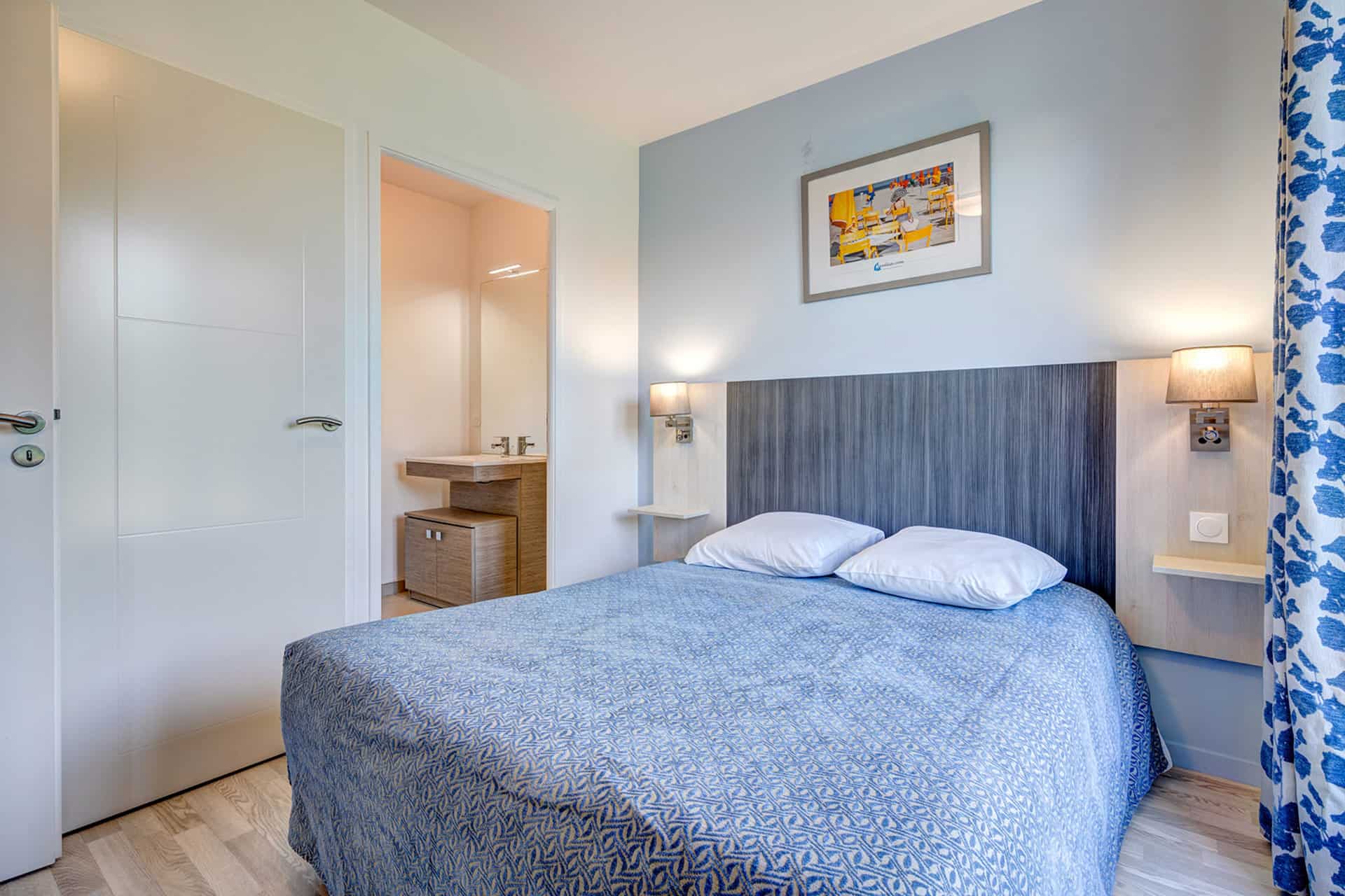 Exemple de chambre double de la résidence de vacances Goélia Le Victoria à Blonville sur Mer en Normandie Exemple de chambre double de la résidence de vacances Goélia Le Victoria à Blonville sur Mer en Normandie