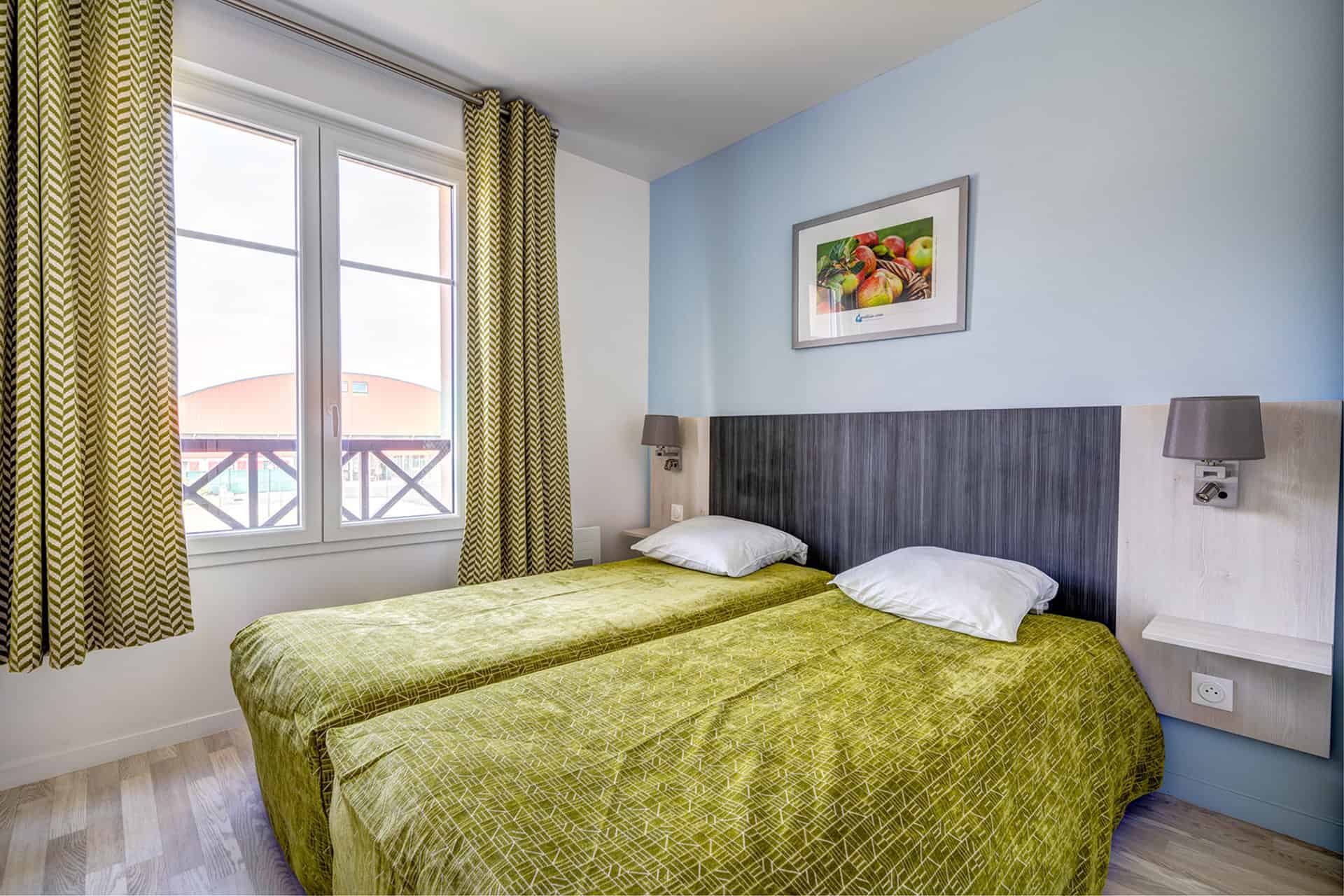 Exemple de chambre de la résidence de vacances Goélia Le Victoria à Blonville sur Mer en Normandie Exemple de chambre de la résidence de vacances Goélia Le Victoria à Blonville sur Mer en Normandie