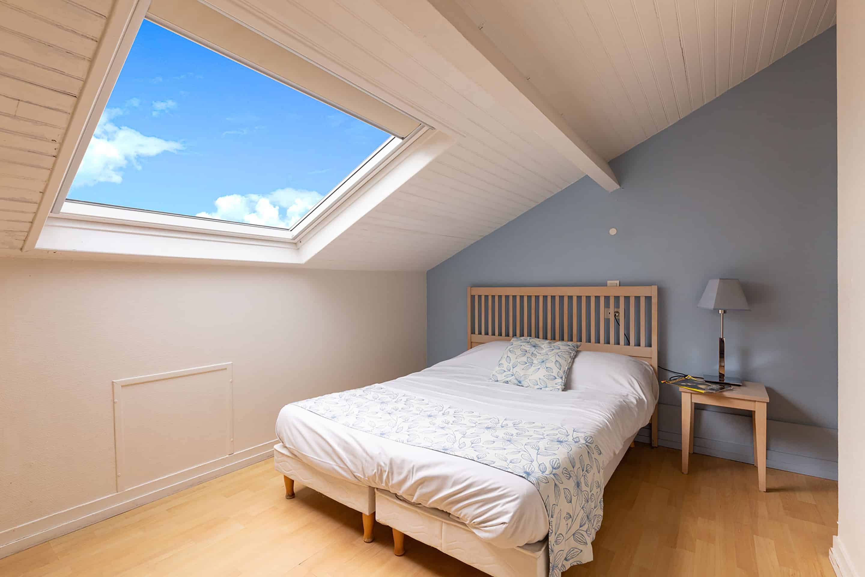 Room with double bed in a 2-room apartment at the Goélia Le Castel Normand holiday residence in Deauville Room with double bed in a 2-room apartment at the Goélia Le Castel Normand holiday residence in Deauville