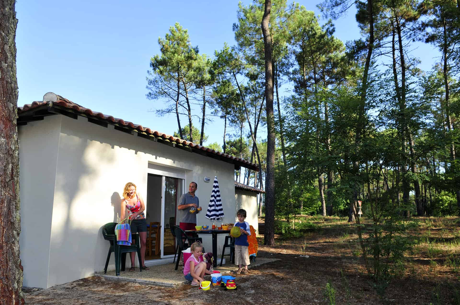 Exemple de terrasse de la résidence de vacances Goélia Les Demeures du Lac à Casteljaloux Exemple de terrasse de la résidence de vacances Goélia Les Demeures du Lac à Casteljaloux