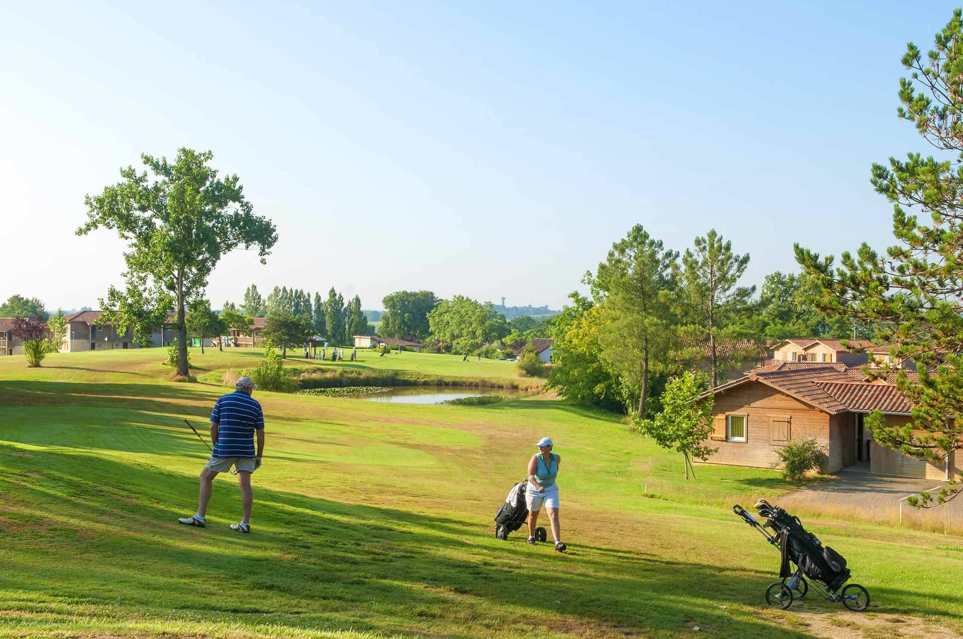 La résidence de vacances Goélia Les Maisons du Golf d'Armagnac à proximité immédiate du Golf La résidence de vacances Goélia Les Maisons du Golf d'Armagnac à proximité immédiate du Golf