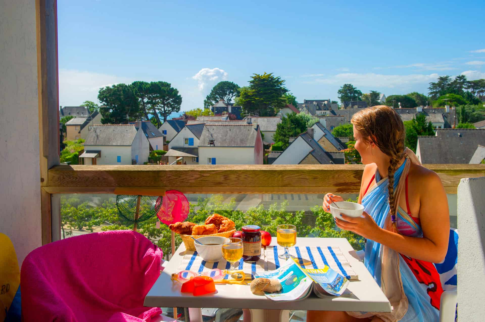 Balcon d'un appartement de la résidence de vacances Goélia Bleue Océane à Carnac Balcon d'un appartement de la résidence de vacances Goélia Bleue Océane à Carnac