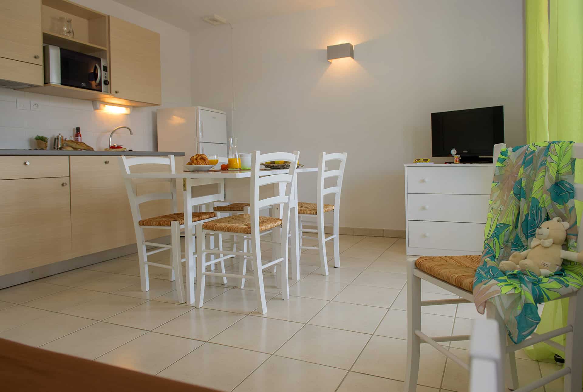 Exemple d'intérieur de la résidence de vacances Les Maisons du Golf d'Armagnac à Eauze - Appartements le Clos Master Exemple d'intérieur de la résidence de vacances Les Maisons du Golf d'Armagnac à Eauze - Appartements le Clos Master