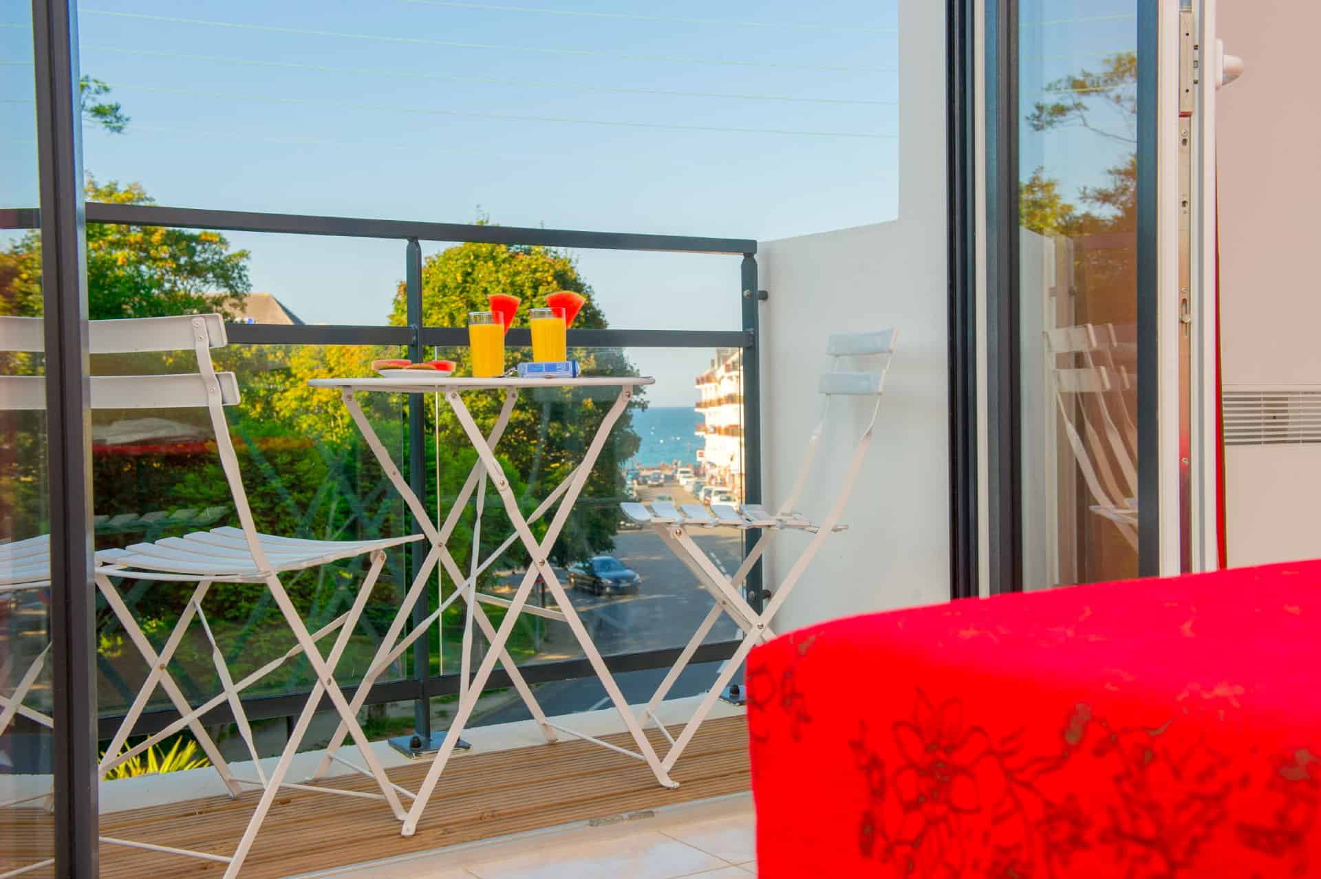 Vue sur la mer d'un appartement de la résidence de vacances Goélia Les 7 Îles à Perros-Guirec Vue sur la mer d'un appartement de la résidence de vacances Goélia Les 7 Îles à Perros-Guirec