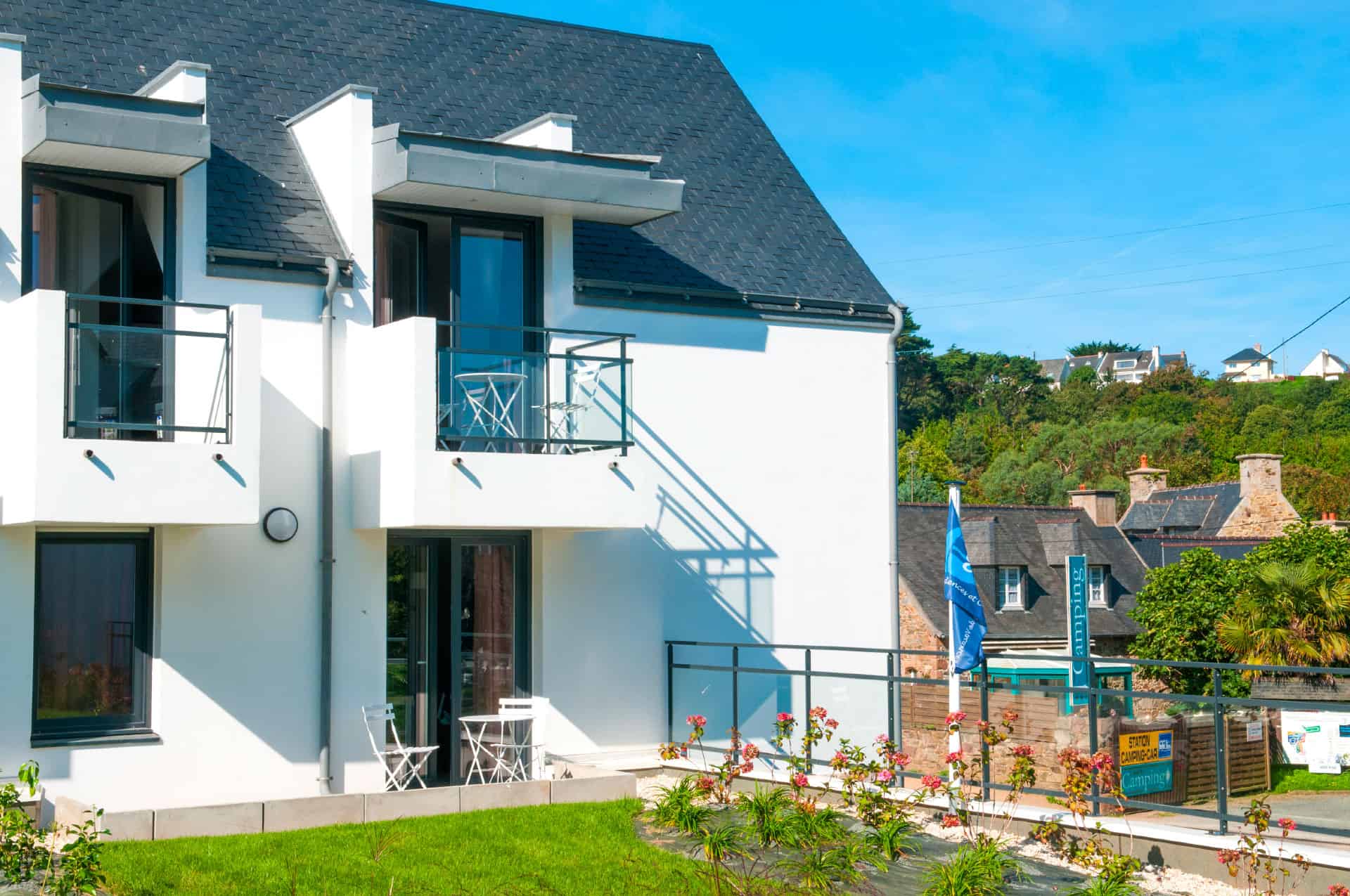 Extérieur de la résidence de vacances Goélia Les 7 Îles à Perros-Guirec Extérieur de la résidence de vacances Goélia Les 7 Îles à Perros-Guirec