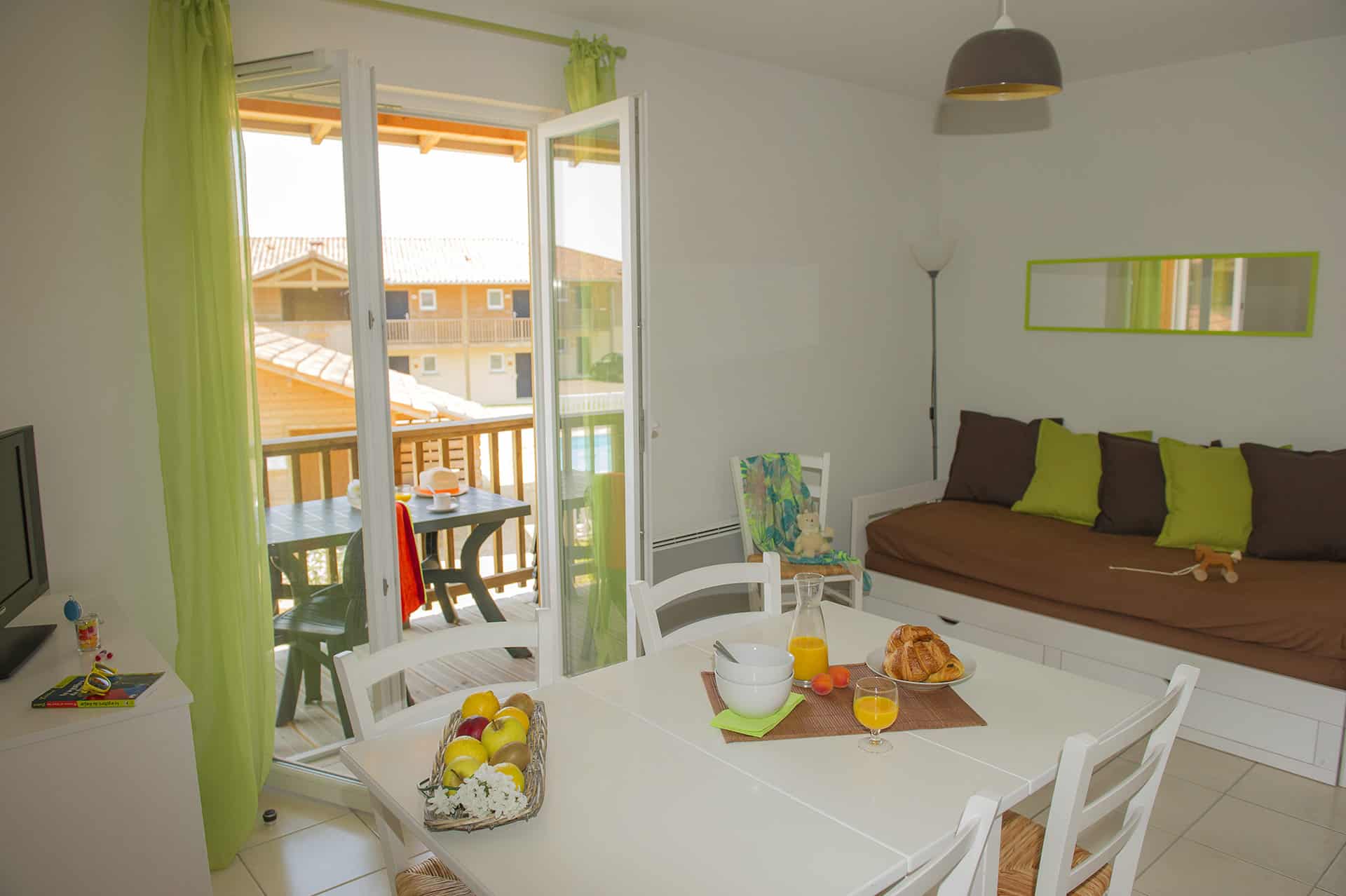 Exemple d'intérieur de la résidence de vacances Les Maisons du Golf d'Armagnac à Eauze - Appartements le Clos Master Exemple d'intérieur de la résidence de vacances Les Maisons du Golf d'Armagnac à Eauze - Appartements le Clos Master