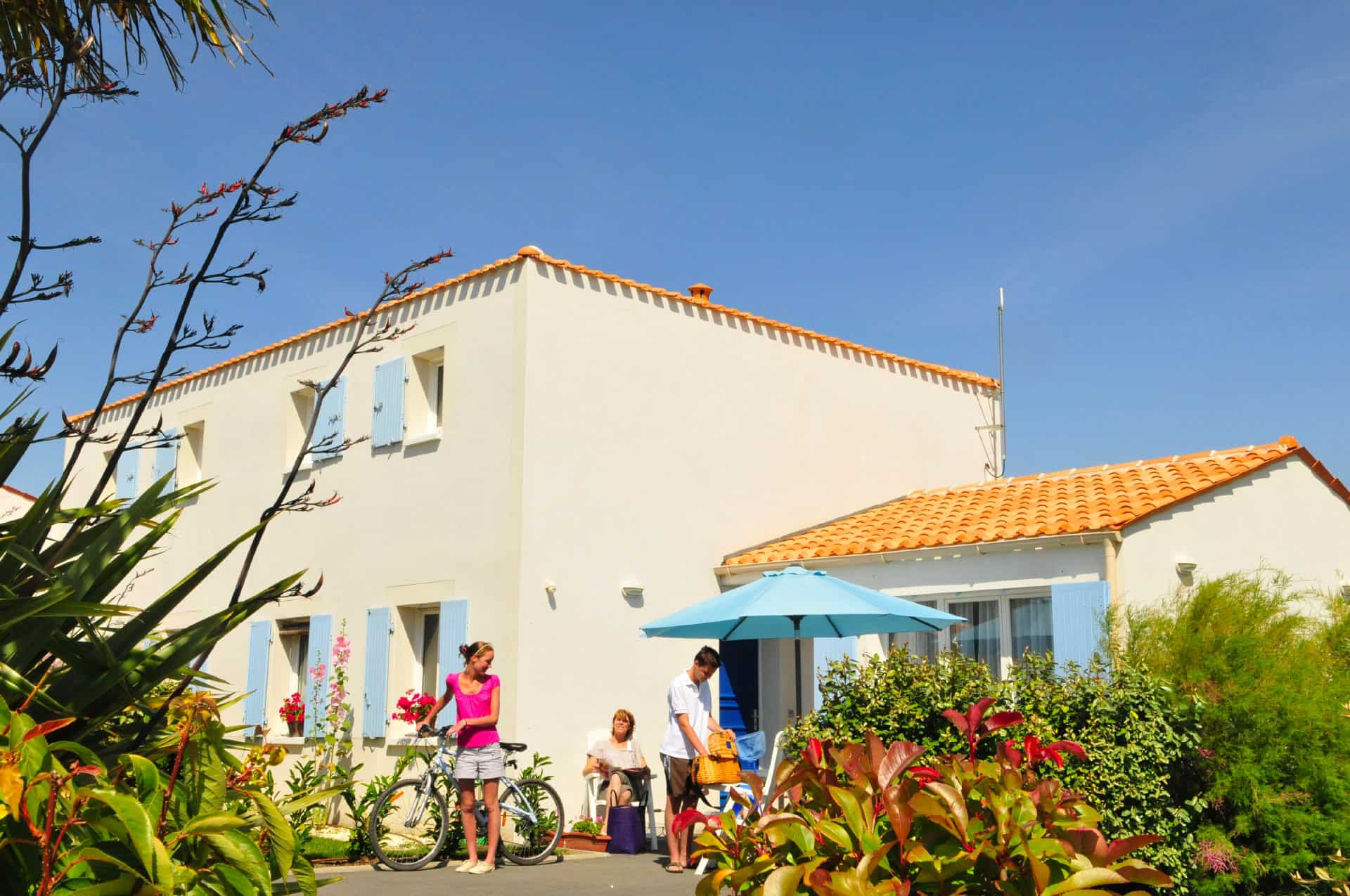 Extérieur de la résidence de vacances Goélia La Palmeraie à St-Georges-d'Oléron Extérieur de la résidence de vacances Goélia La Palmeraie à St-Georges-d'Oléron